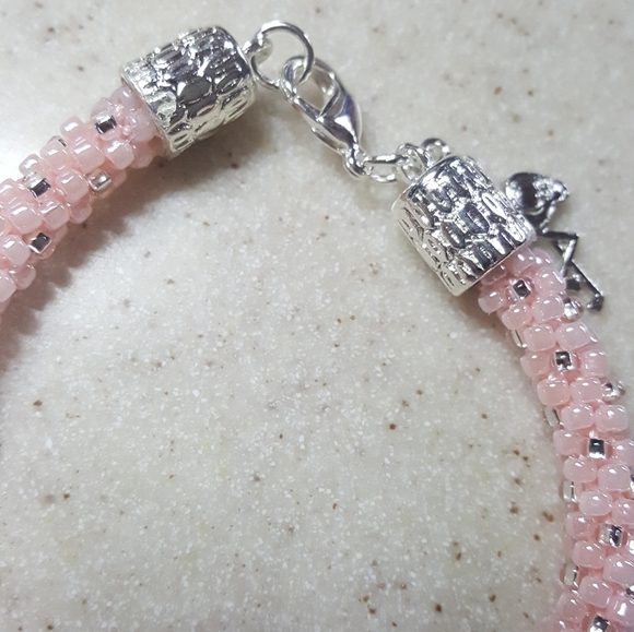 Gorgeous handmade Flamingo bracelet - Picture 3 of 7